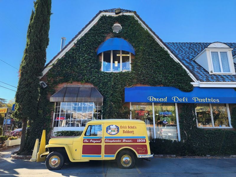 Erick Schat's Bakkerÿ - Bishop, California