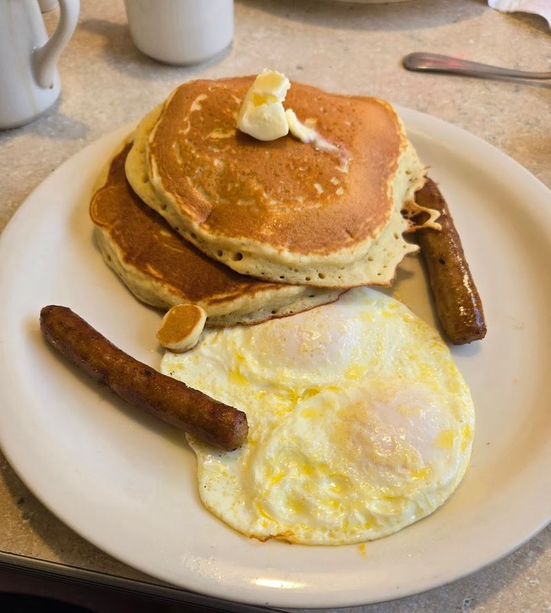 Perfectly Cooked Over-Medium Eggs Every Time