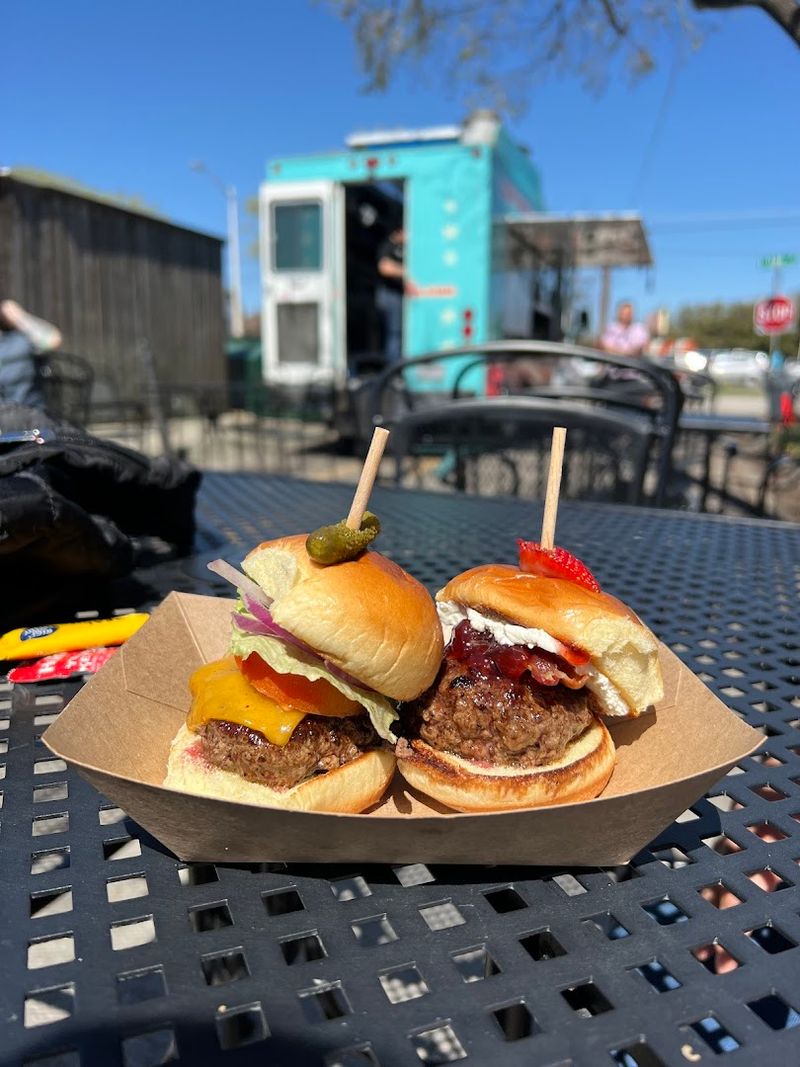 Easy Slider - Dallas, Texas