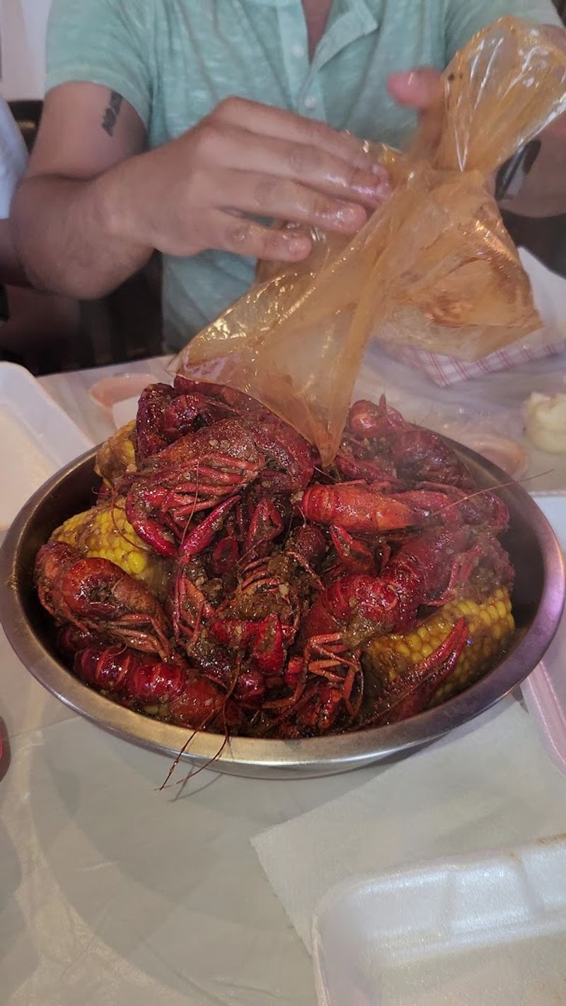 11 Texas Seafood Boil Spots That Always Feel Like A Party 5 LA Crawfish - Houston, Texas