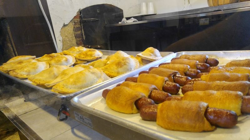 A Stone Oven That Sets the Whole Place Apart