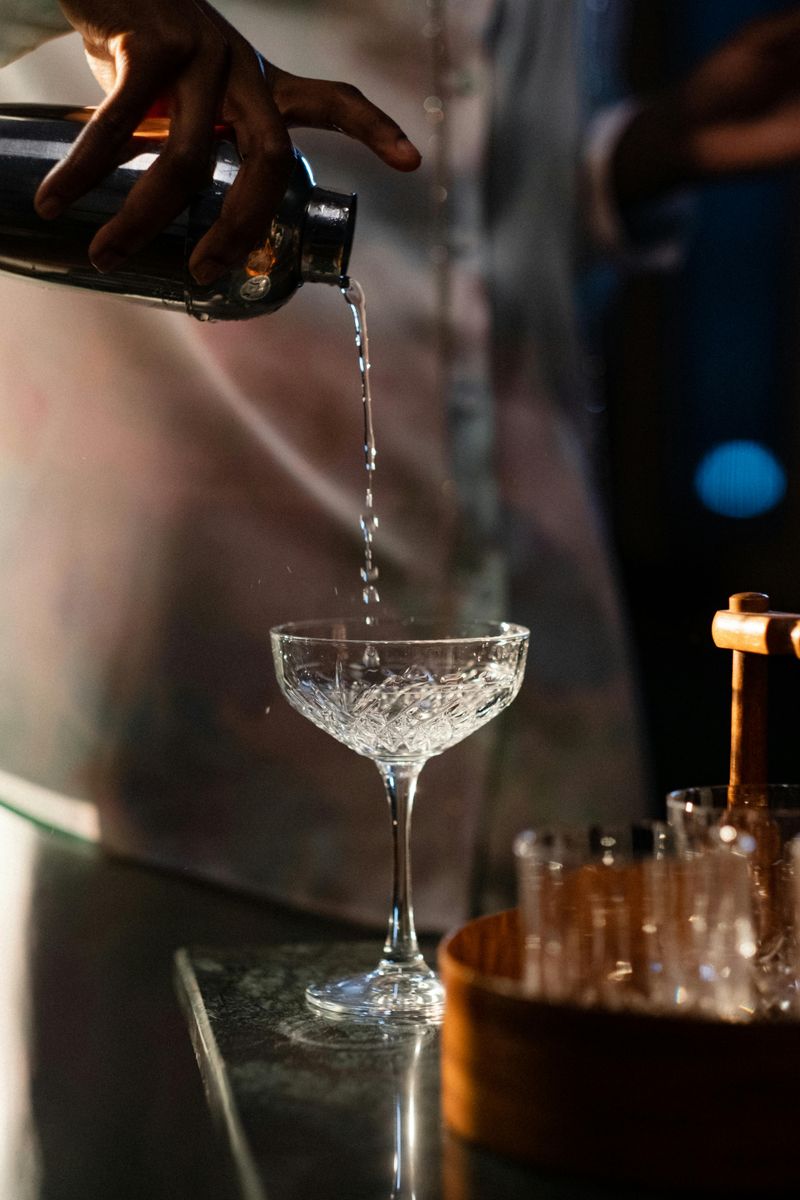 Thin cocktail pours