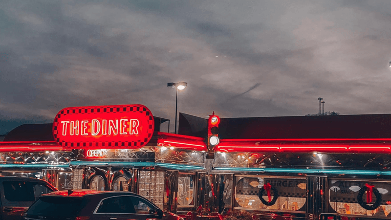 9 Tennessee Small-Town Diners That Still Feel Like A Time Capsule 4 THE DINER - Sevierville, Tennessee