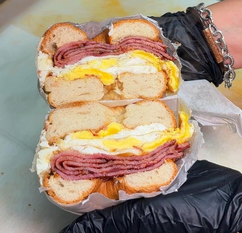 Frankie's Italian Deli Tpa - Riverview, Florida