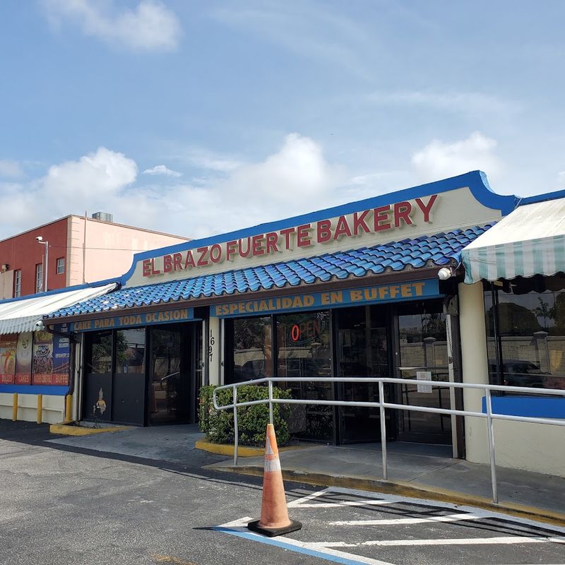 El Brazo Fuerte Bakery - Miami, Florida