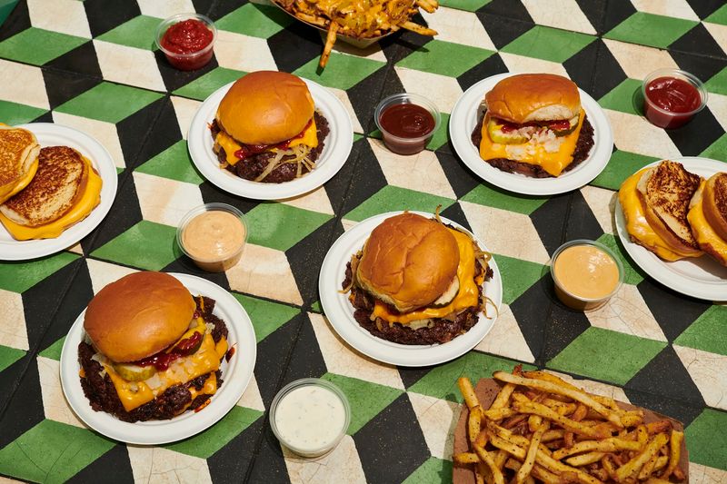 12 California Burger Spots That Prove Simple Food Still Wins the Loudest Praise 12 Burger She Wrote - Los Angeles, California