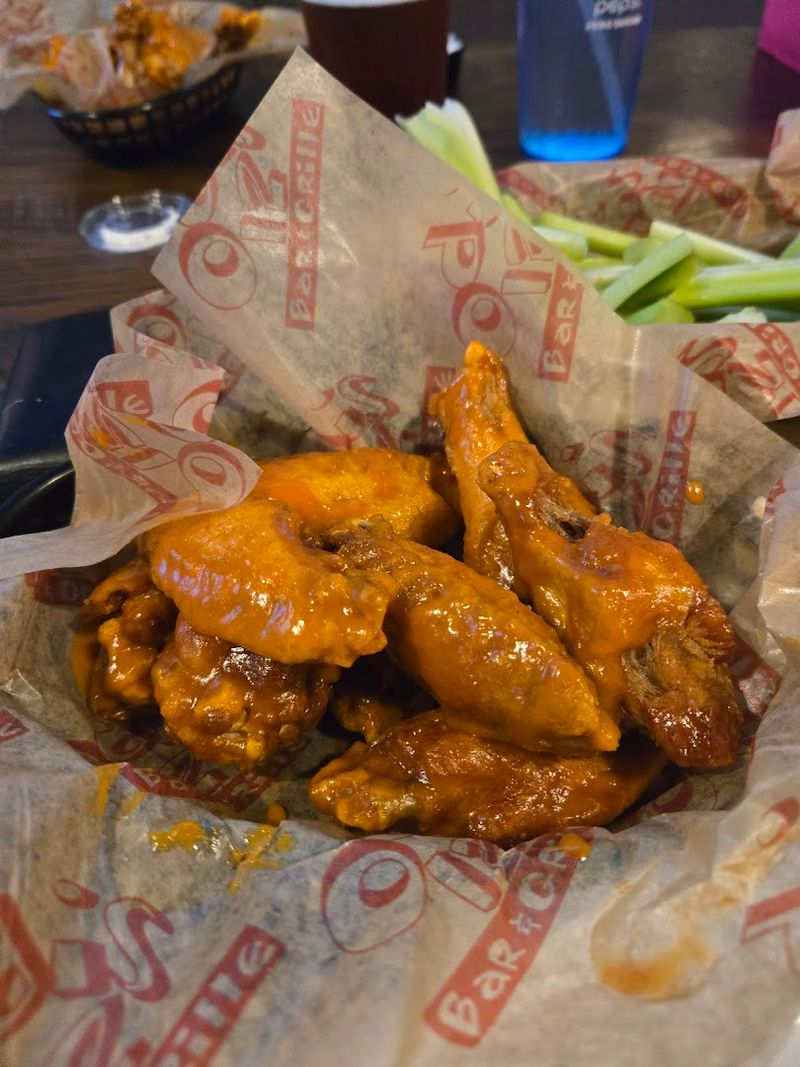 The Best Places for Chicken Wings in Every U.S. State 39 Odis 12 Sports Bar & Grille - Erie, Pennsylvania