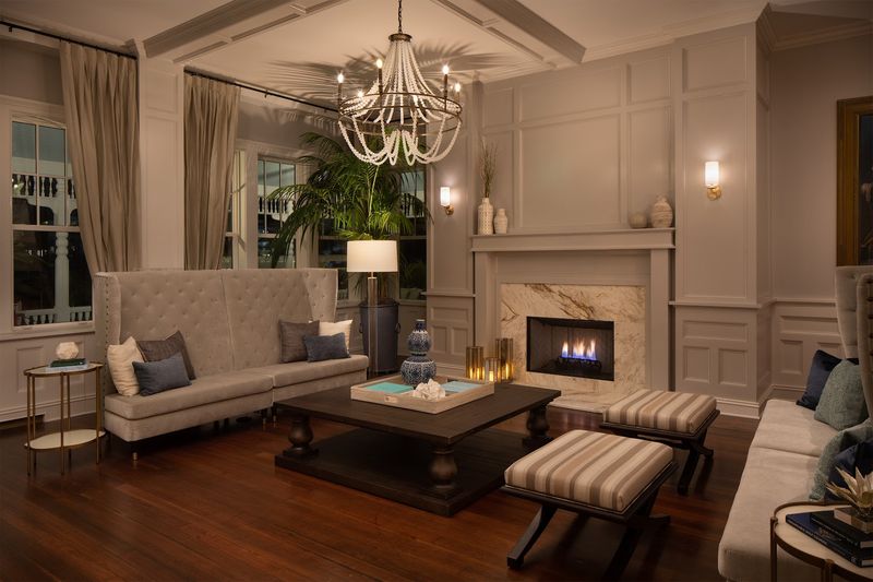 An Ideal Base for Romance and Special Occasions