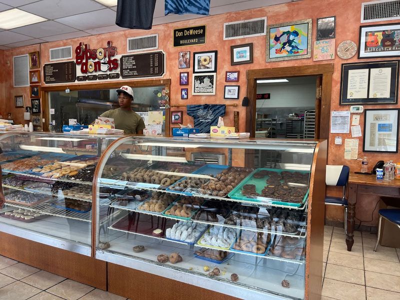 Gibson's Donuts - Memphis, Tennessee