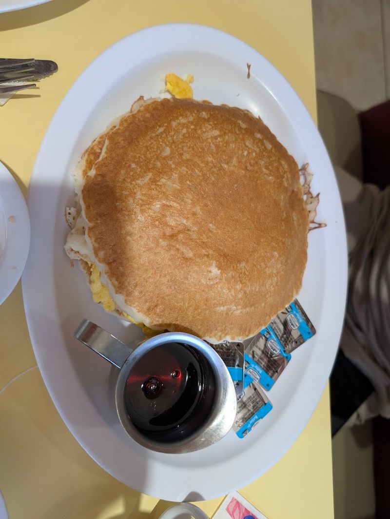 Warm Syrup Served in a Pitcher — a Small Touch That Matters