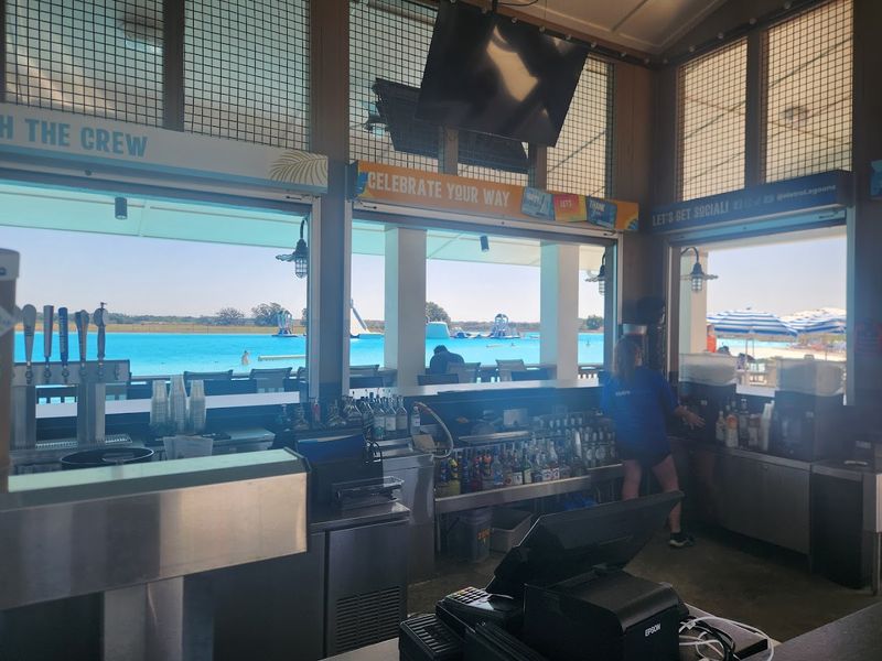 The Bar and Beverage Scene