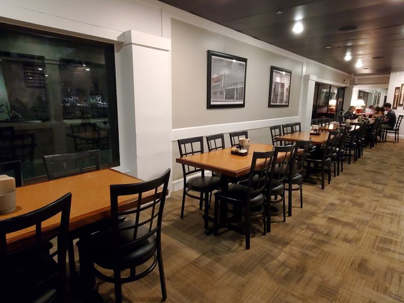 Themed Nights That Keep Every Visit Fresh