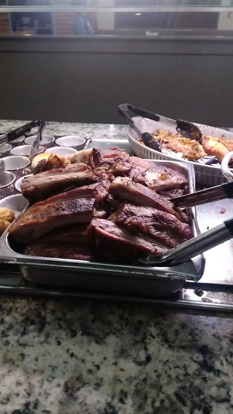 BBQ Ribs From a Legendary Smokehouse Partnership