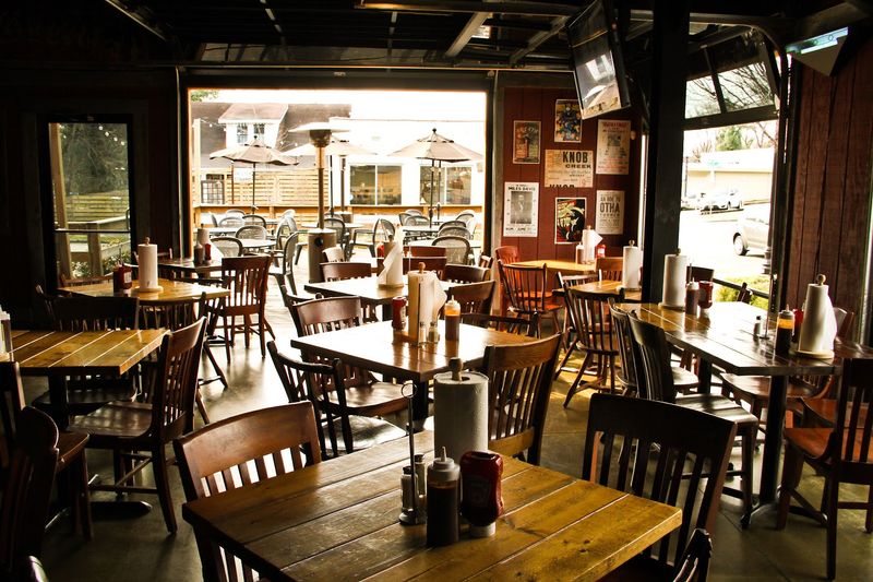 Edley's Bar-B-Que - Nashville, Tennessee