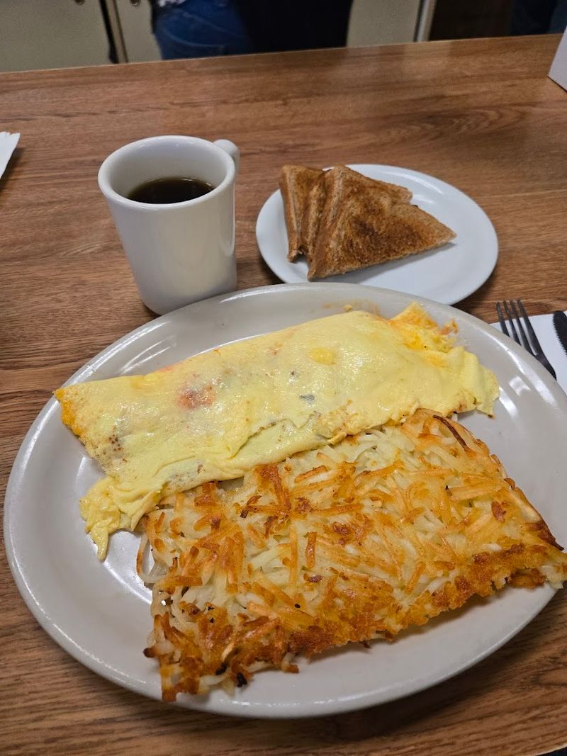 Coffee That Flows From the Moment You Sit Down