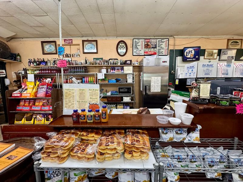 The Best Delis in America, Ranked by State 16 Morris Deli, Liquor & Catering - Louisville, Kentucky