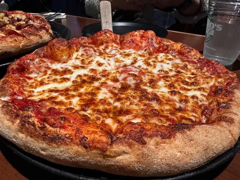 Barro's Pizza - Phoenix, Arizona