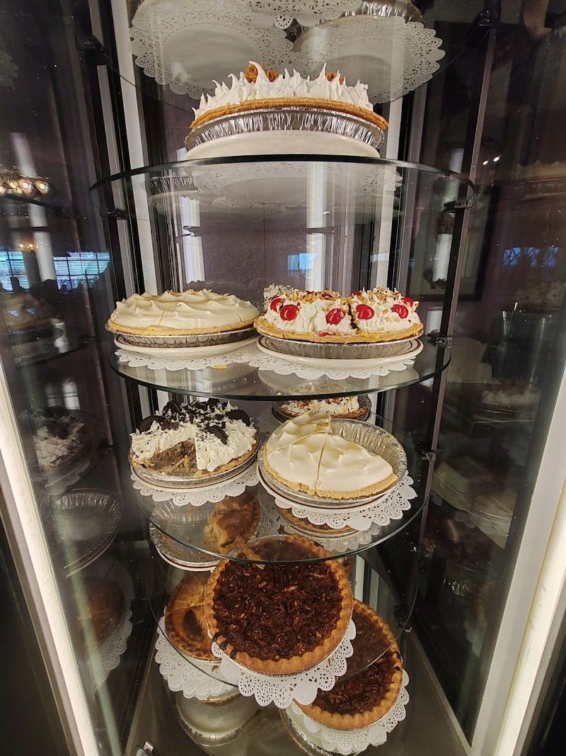 Pies So Good Customers Drive Miles Out of Their Way Just to Get a Slice