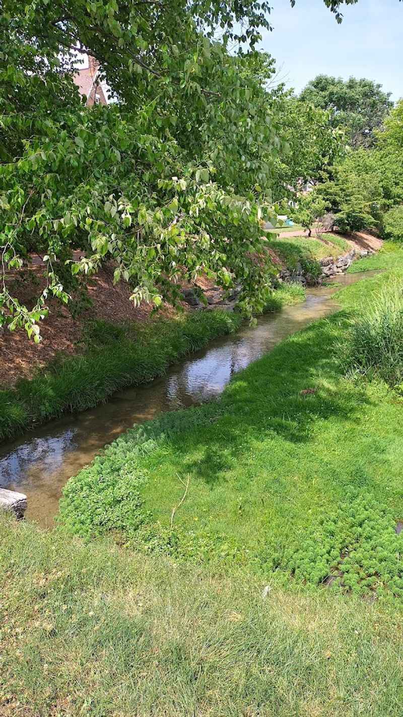 Access to Outdoor Recreation Without the Crowds