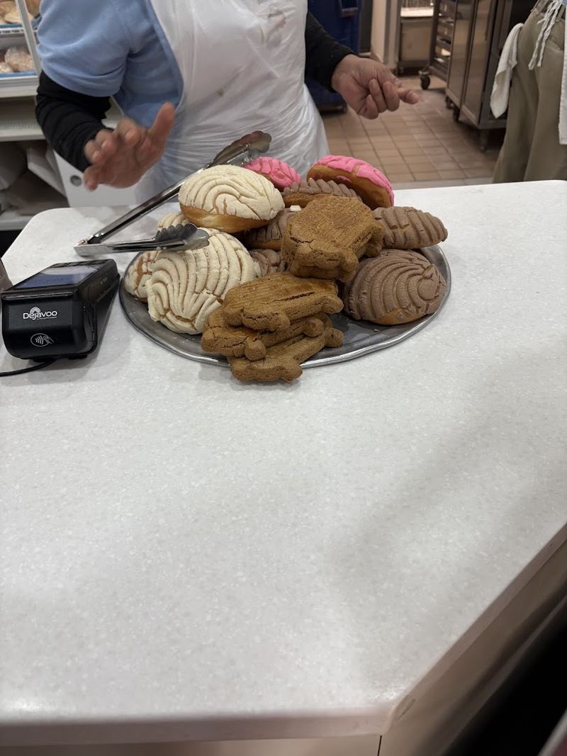 Cochinitos — The Molasses Pig Cookies Everyone Keeps Talking About