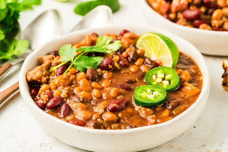 21 Meals That People Remember as Simple - Until They Try Making Them Today 11 Slow-cooked beans