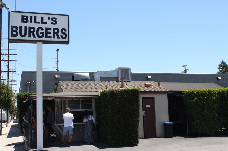 Bill's Burgers - Sherman Oaks, California