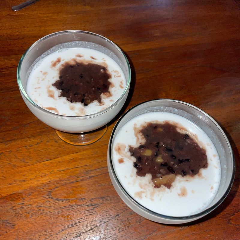 Rice pudding cups