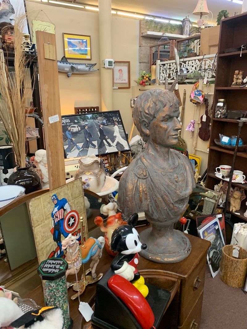 Nostalgic Toys, Memorabilia, and Childhood Finds