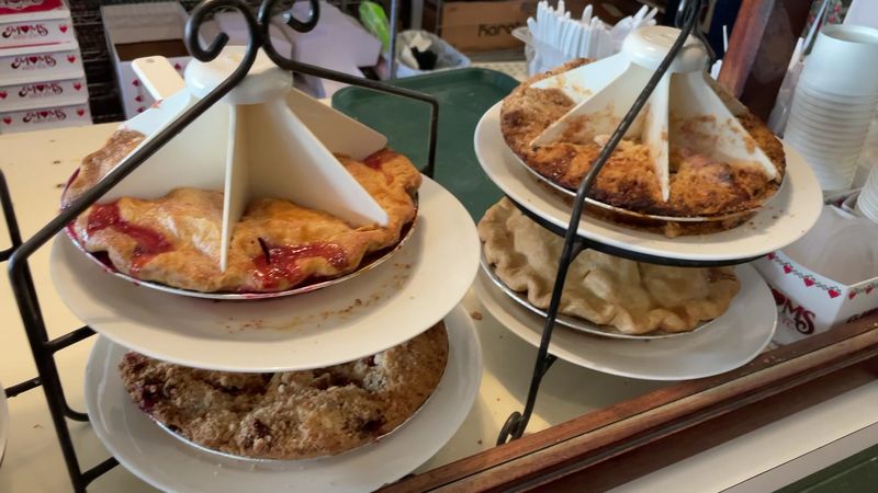 Mom's Pie House - Julian, California