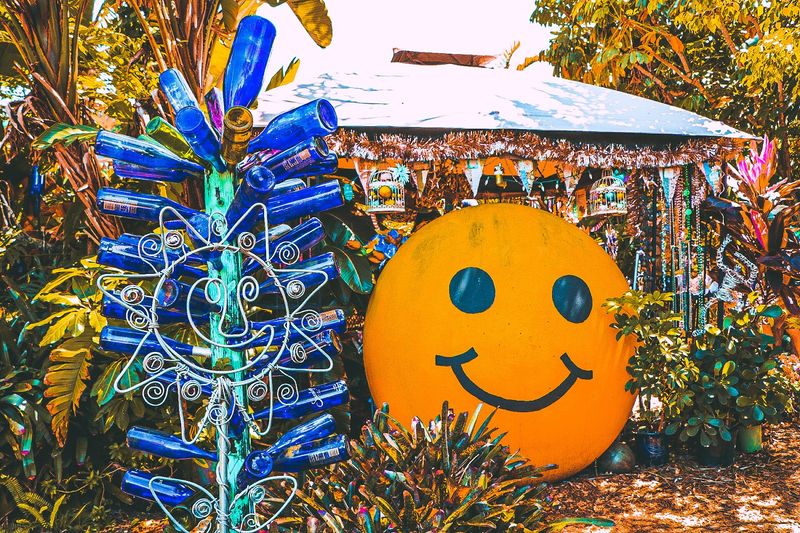 This Wonderfully Bizarre Spot in Florida Is a Kaleidoscope of Colors 12 QR Code Scavenger Hunt Hidden Throughout the Property