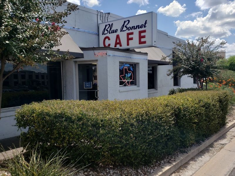 Blue Bonnet Cafe - Marble Falls, Texas