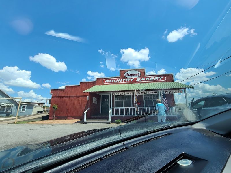 Original Kountry Bakery - Schulenburg, Texas