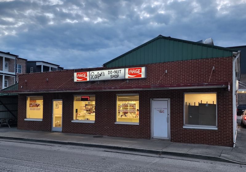 Road-Trippers Who Keep Coming Back Mid-Route