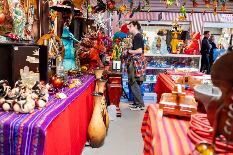 A Welcoming, Pressure-Free Shopping Experience