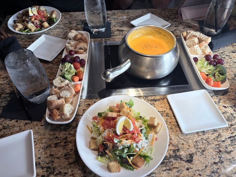 9 Tennessee Small-Town Diners That Still Feel Like A Time Capsule 6 Melting Pot - Gatlinburg, Tennessee