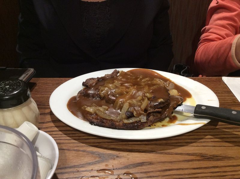 22 Forgotten Dishes That Prove People Used to Eat Very Differely 22 Liver and onions