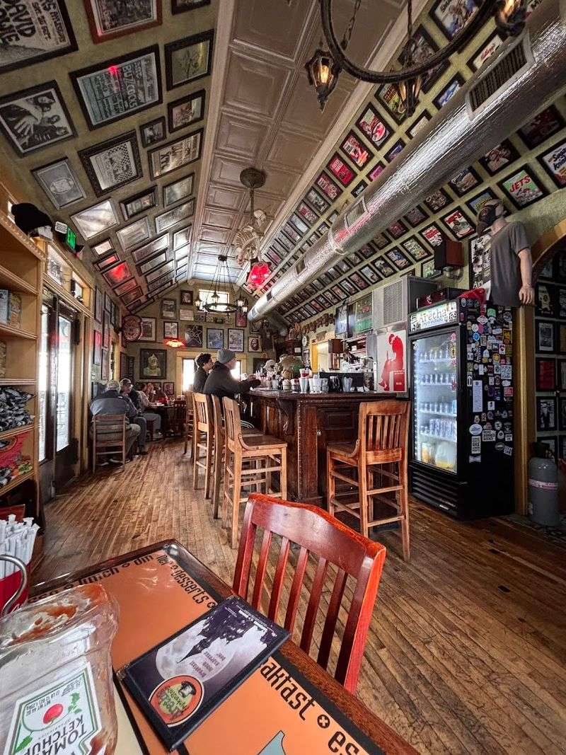 10 Tennessee Breakfast Spots Worth Getting Out Of Bed Early For 8 Aretha Frankensteins - Chattanooga, Tennessee