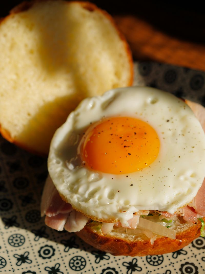 Fried egg sandwich