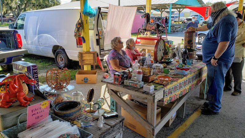 Friendly Vendors and a Welcoming Atmosphere