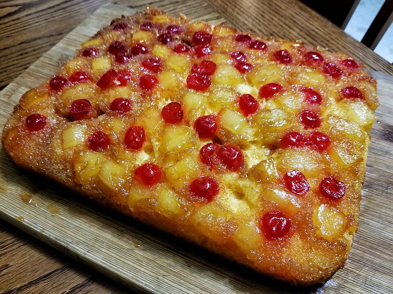 Pineapple upside down cake