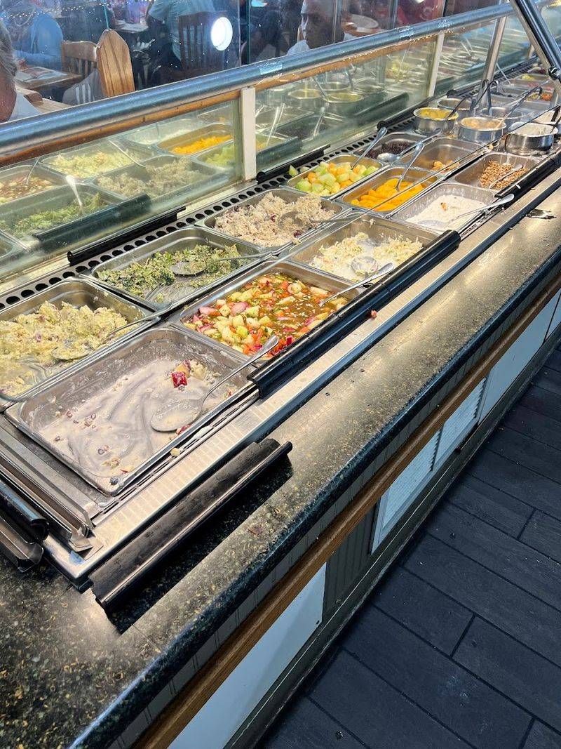 The Salad Bar That Surprises Every First-Timer