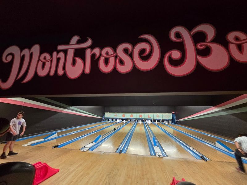 Montrose Bowl - Montrose, California