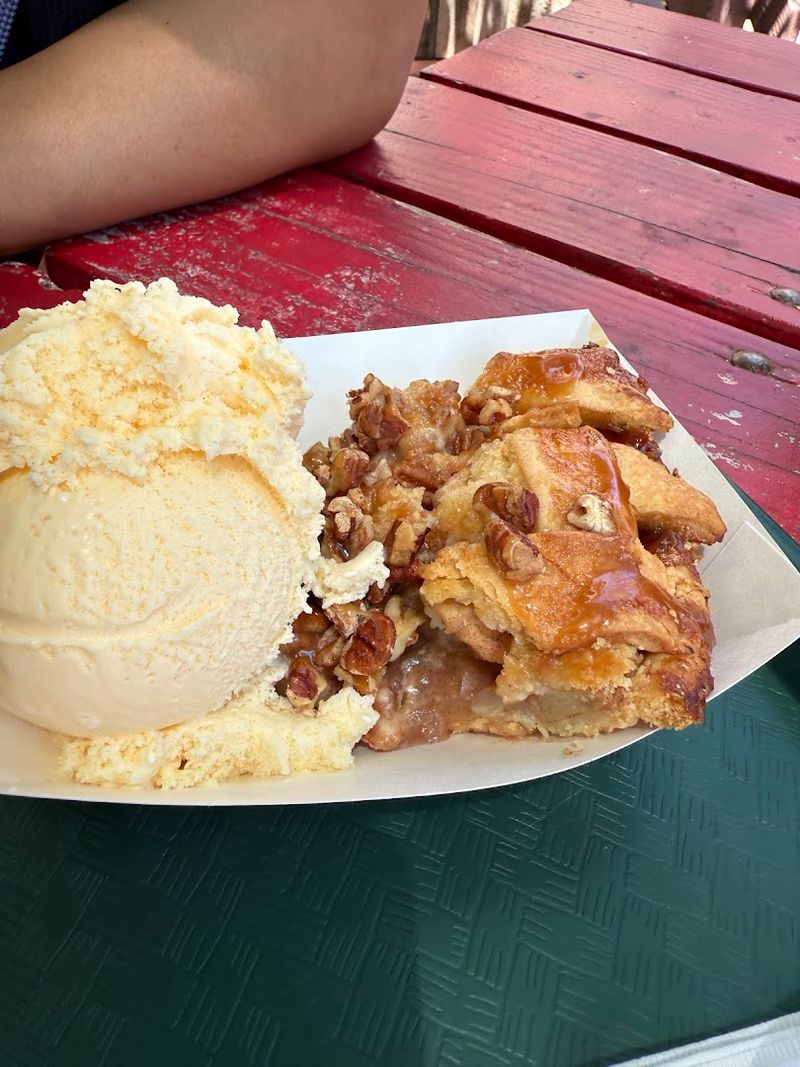 Apple Alley Bakery - Julian, California