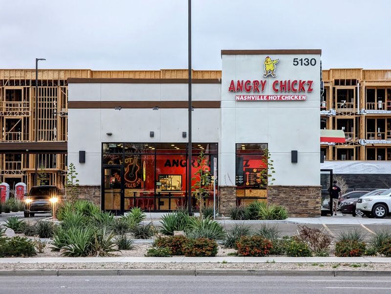 11 Arizona Fried Chicken Stops That Deserve More Local Love 5 Angry Chickz - Glendale AZ - Glendale, Arizona
