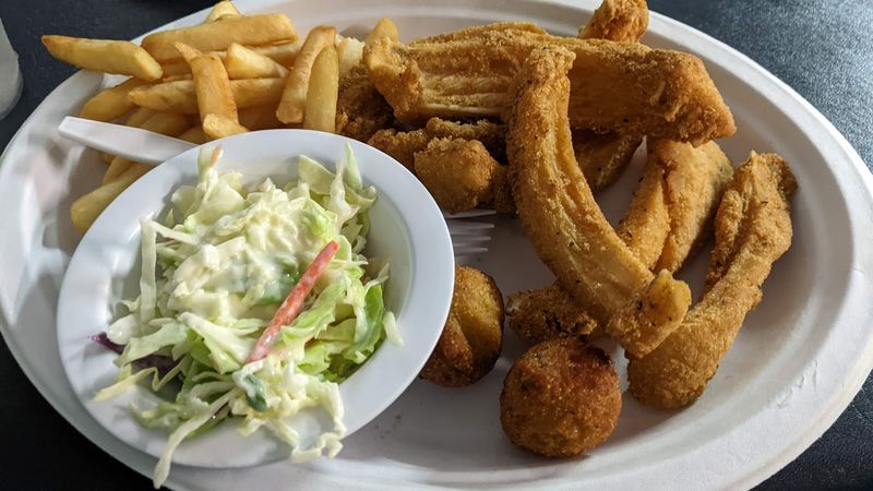 The Best Soul Food Restaurants in Every State 4 Lassis Inn - Little Rock, Arkansas