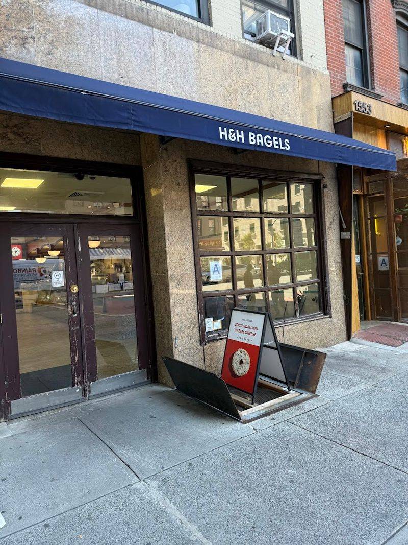 H&H Bagels - New York, New York