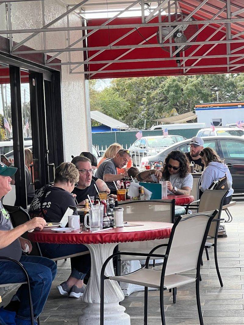 A Cozy Atmosphere With Southern Charm Built Right In