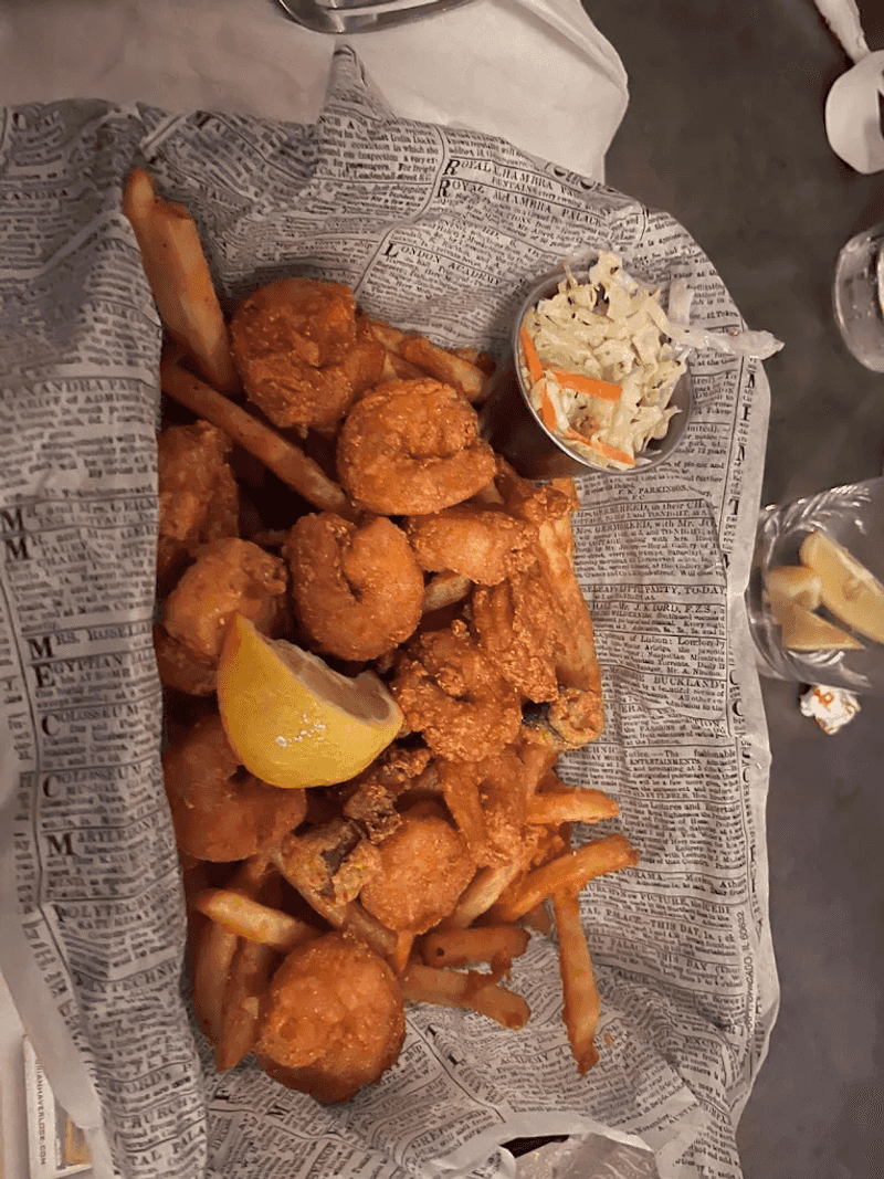 The tiny Florida seafood shack where every order tastes like a vacation 17 Fried Shrimp With a Golden Crunch That Keeps You Coming Back