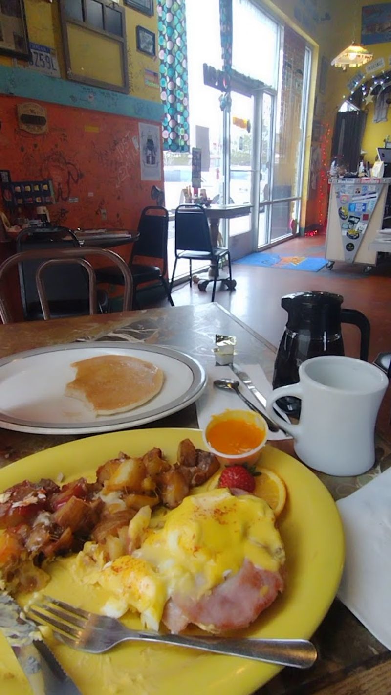 Squeeze In Breakfast & Lunch - Reno, Nevada