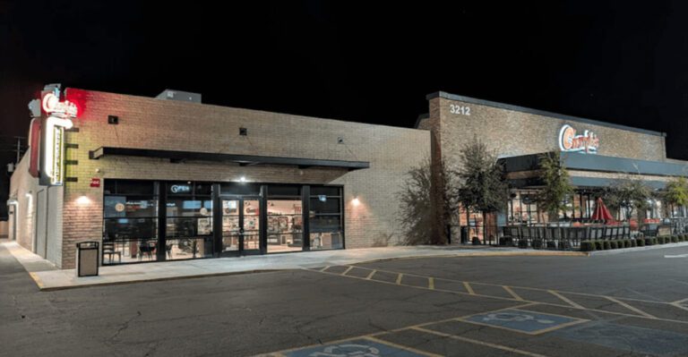 People drive from all over Arizona for the handmade comfort food at this tiny spot